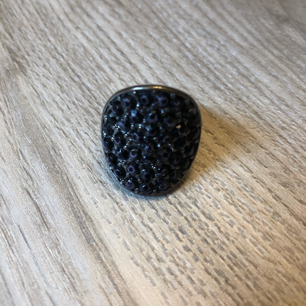 Black rhinestone costume ring